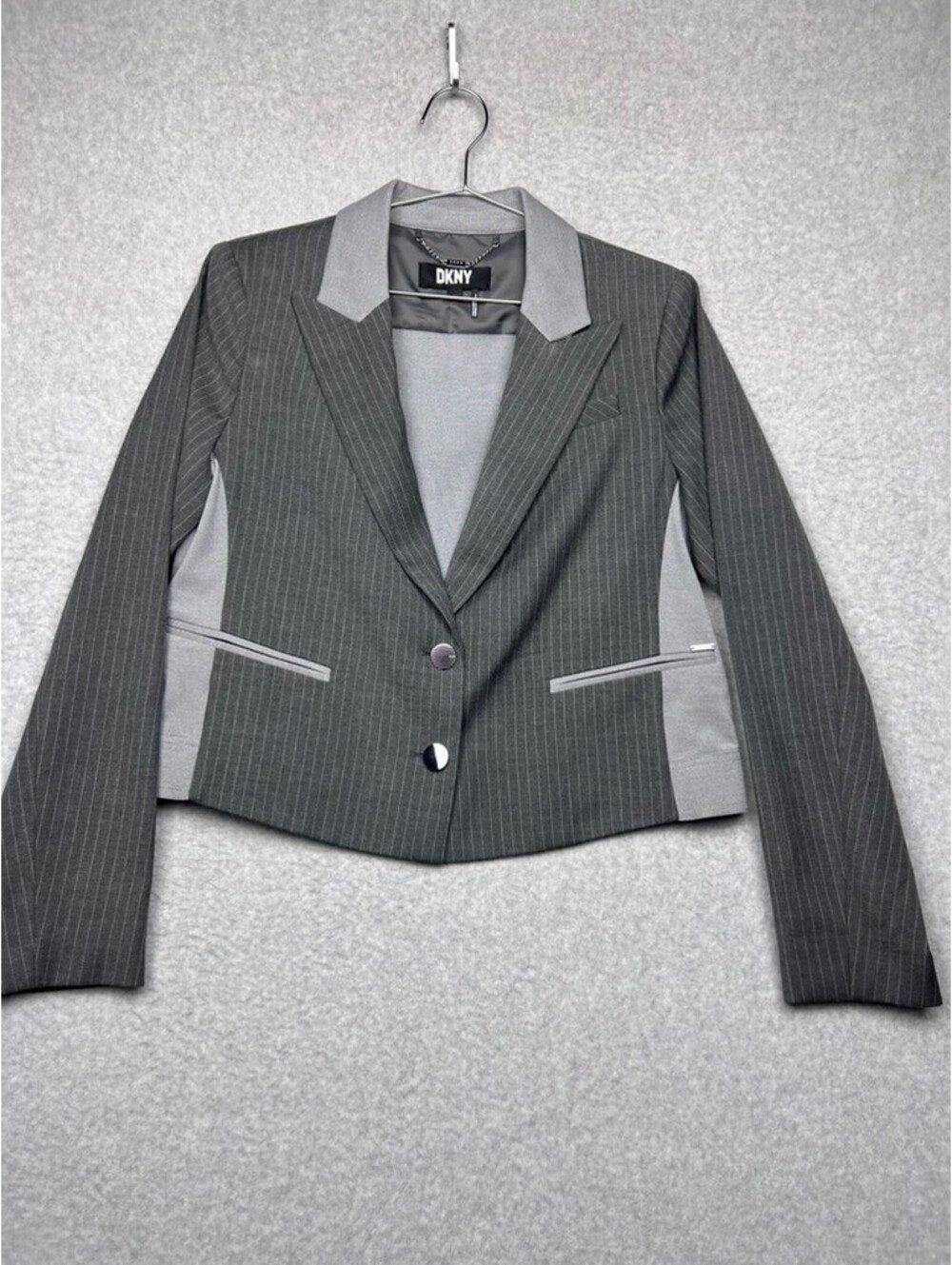 DKNY Gray Pinstripe Cropped Blazer 12 Colorblock Peak Lapel Work Jacket